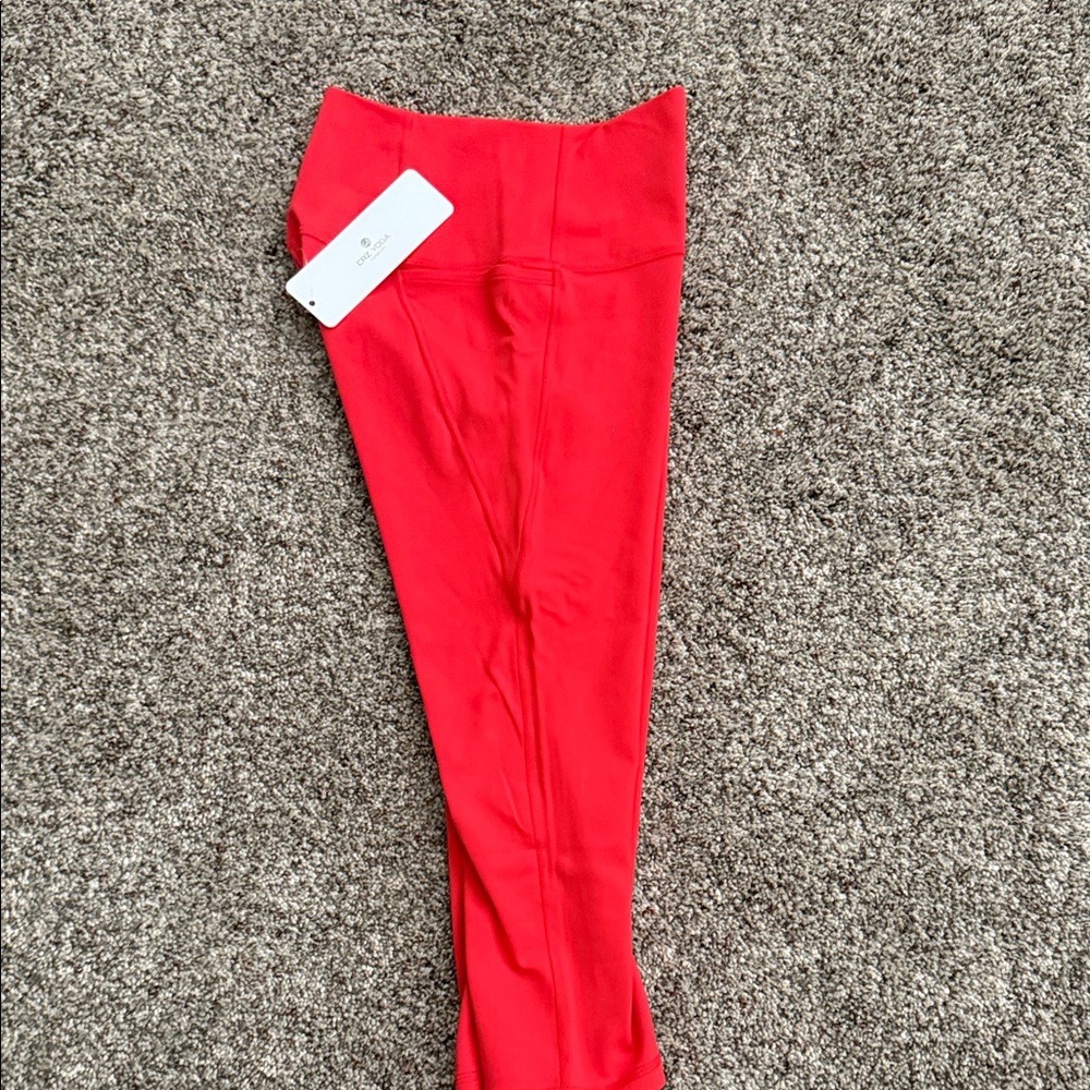 CRZ YOGA Bright Red Capri Leggings